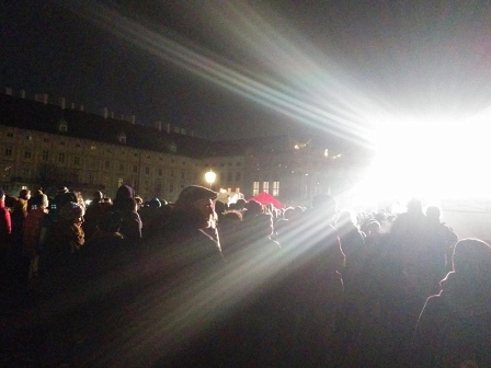 Konzertpublikum am Heldenplatz